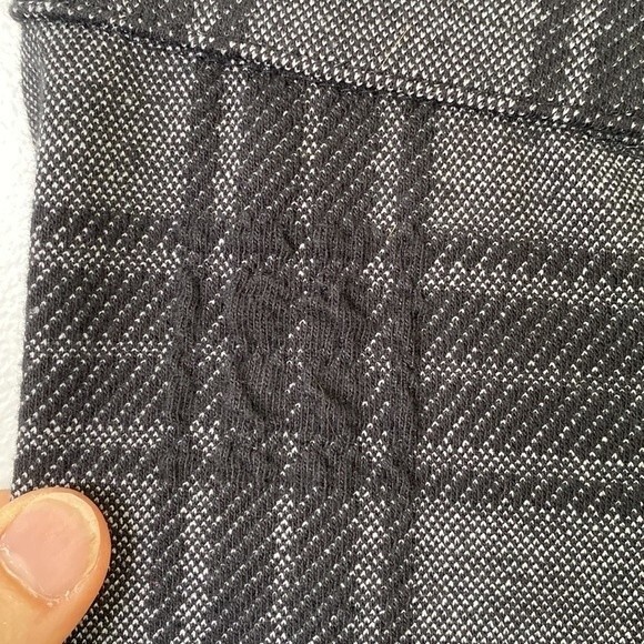 Hue Plaid Loafer Skimmer Skinny Leggings Pants Exposed Front Zipper Textured - Picture 4 of 15